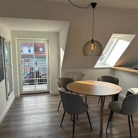 11f 2 Tv Hojbanetorvet *